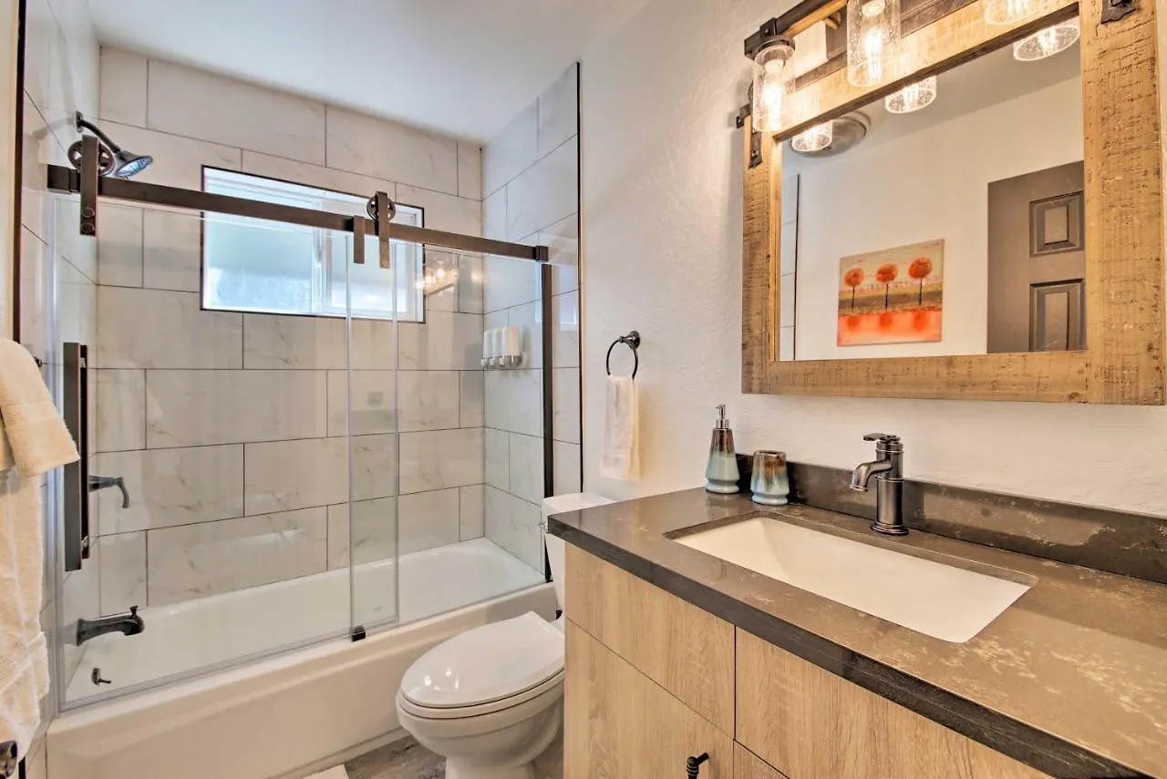 Lovely Arrowhead With Bikes Pet Friendly! Holiday home *