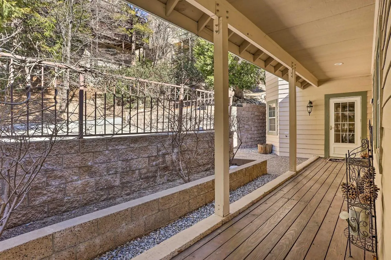 Holiday home Huge Arrowhead With 3 Decks And Grill! Lake Arrowhead