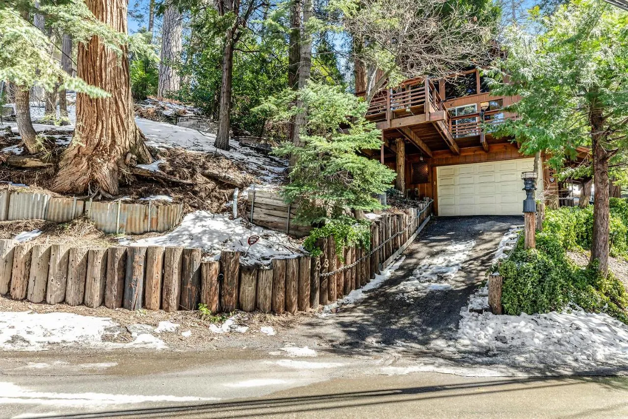 Retro Holiday home Lake Arrowhead