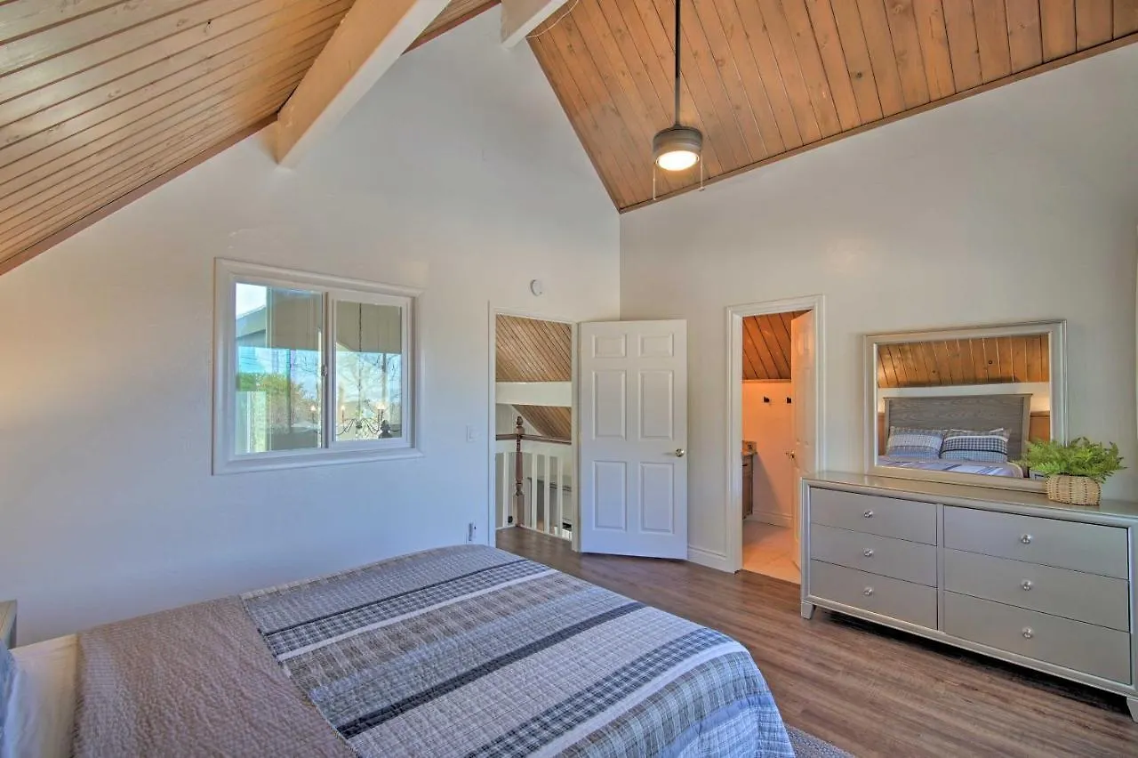 Stunning Arrowhead Decks And Hot Tub * Lake Arrowhead