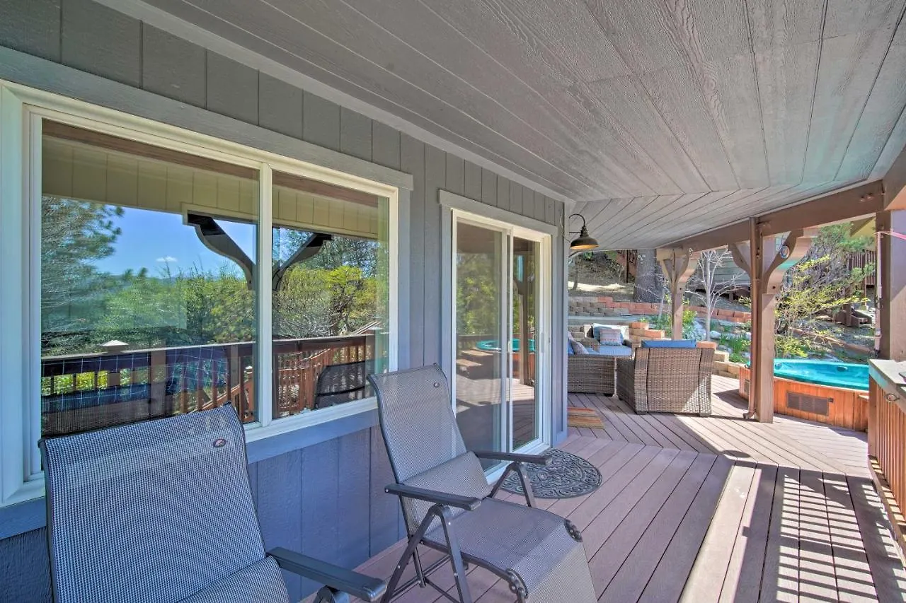 Stunning Arrowhead Decks And Hot Tub Holiday home *