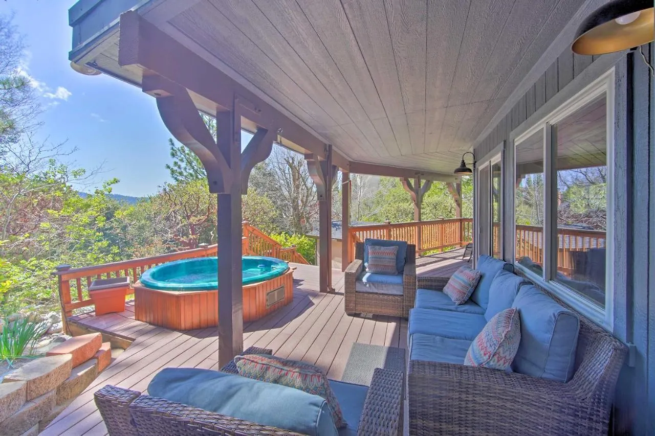 Stunning Arrowhead Decks And Hot Tub Holiday home