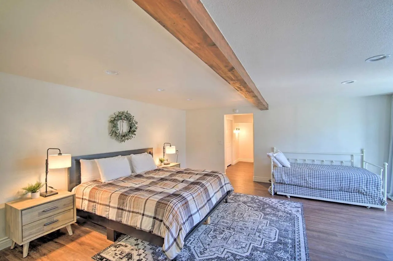 Stunning Arrowhead Decks And Hot Tub Holiday home *
