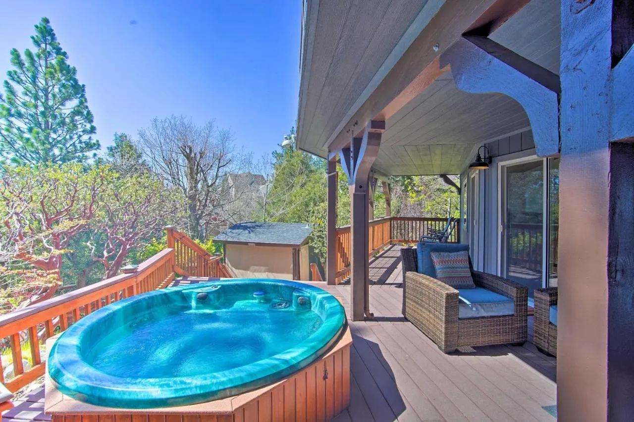 Stunning Arrowhead Decks And Hot Tub Holiday home *