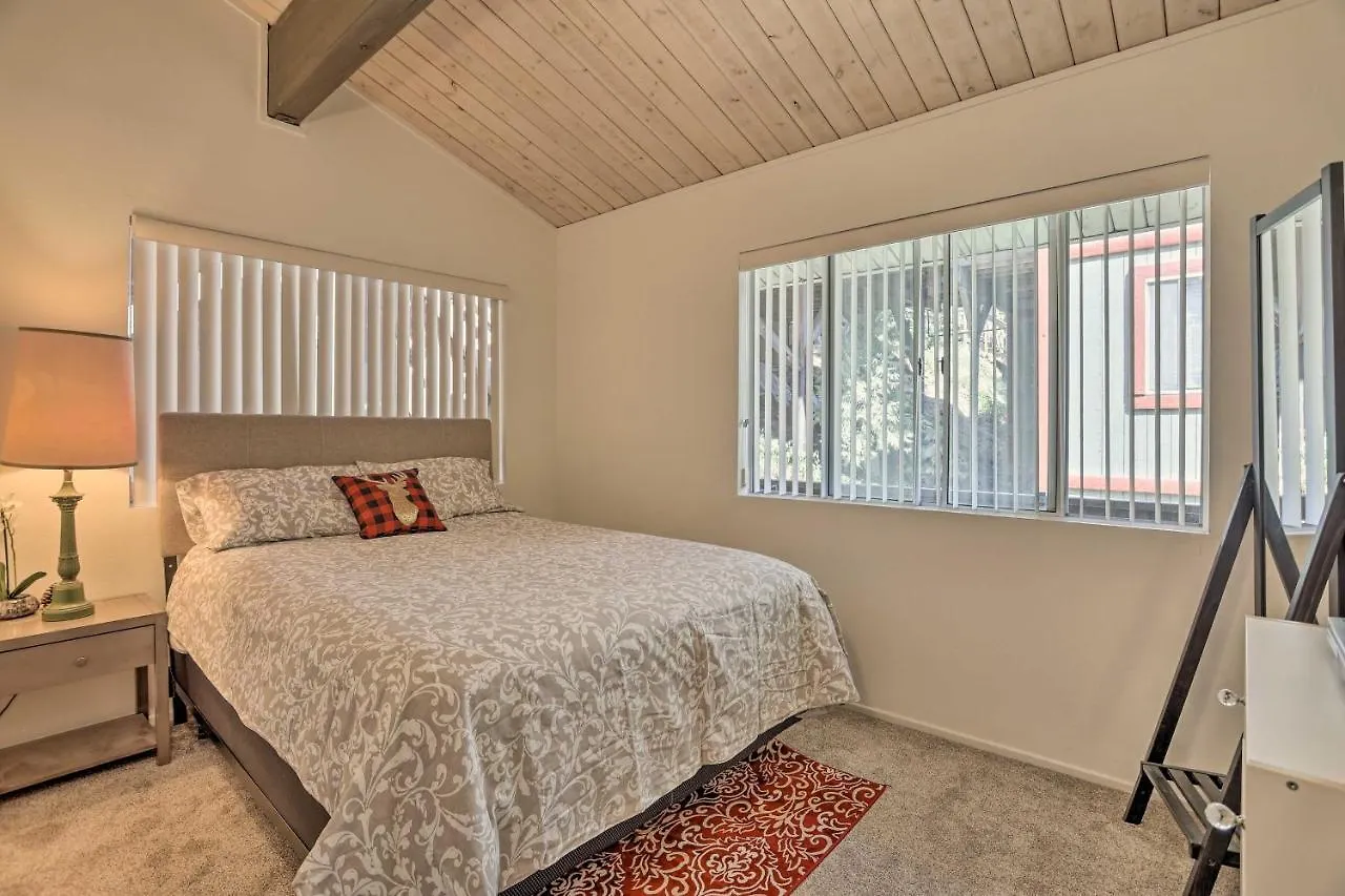 Arrowhead With Mid-century Charm! * Lake Arrowhead