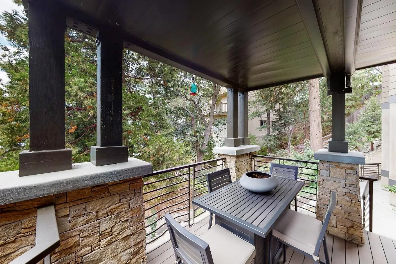 Holiday home Luxury Lakefront Retreat