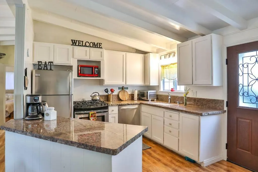 Chalet House - Arrowhead