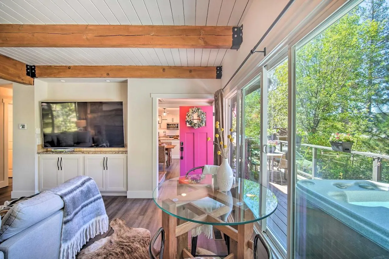 Holiday home Chic House With Furnished Deck And Hot Tub! *