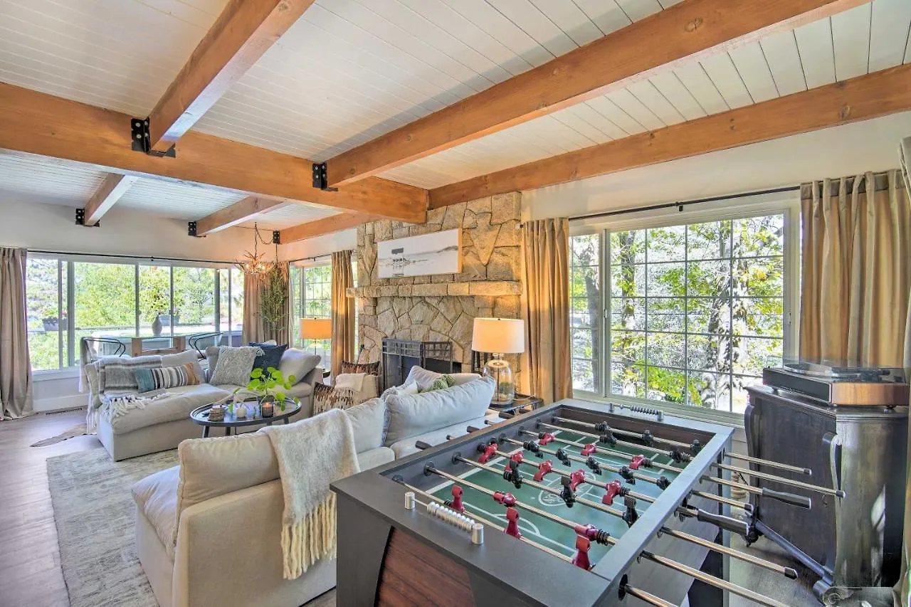 Chic House With Furnished Deck And Hot Tub! Holiday home Lake Arrowhead
