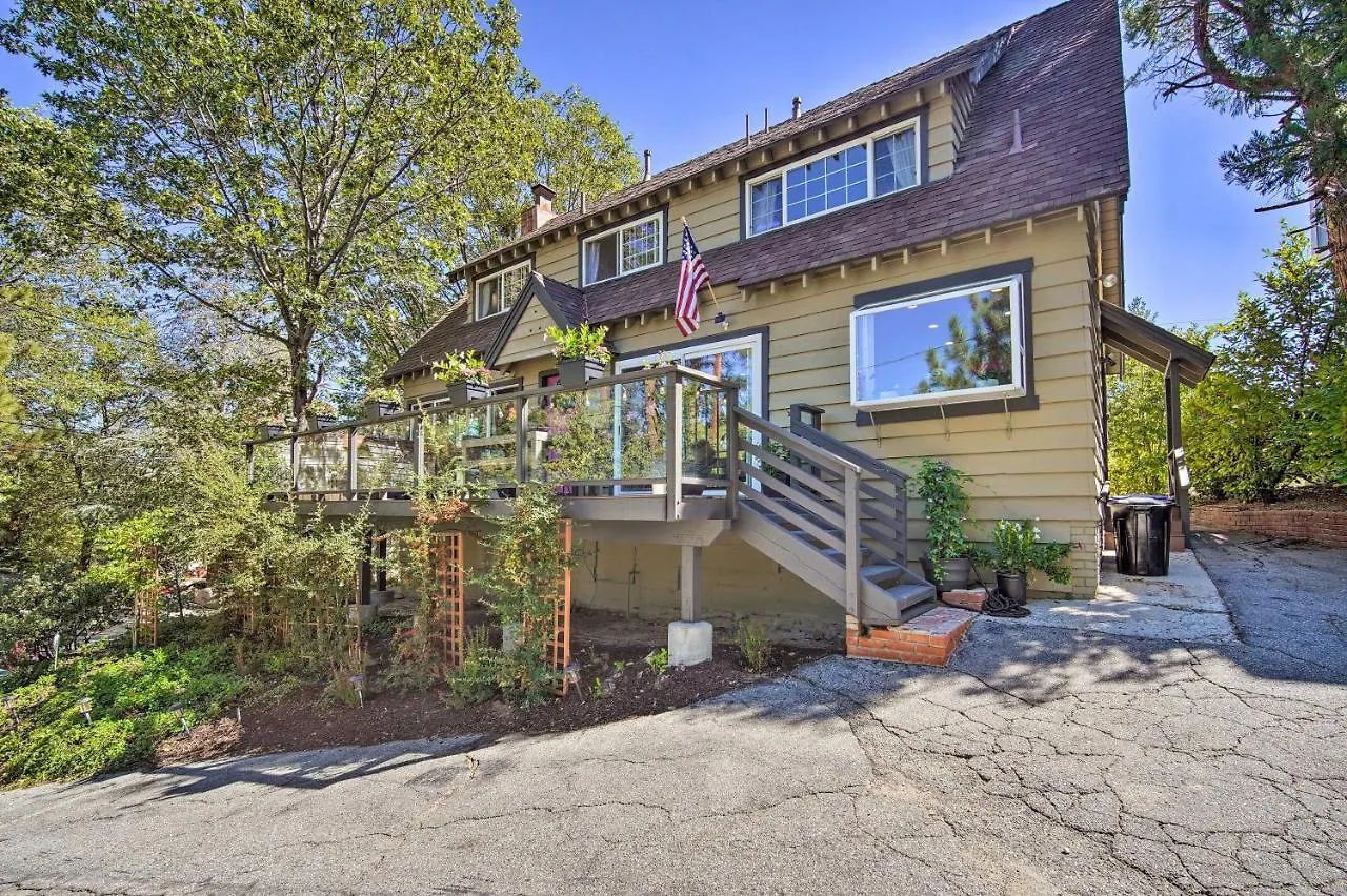 Holiday home Chic House With Furnished Deck And Hot Tub! *