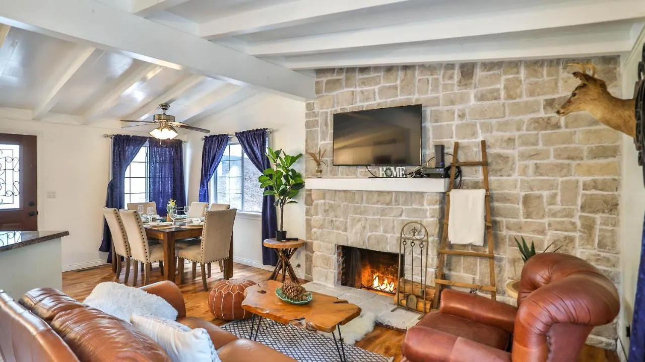 House - Arrowhead * Lake Arrowhead