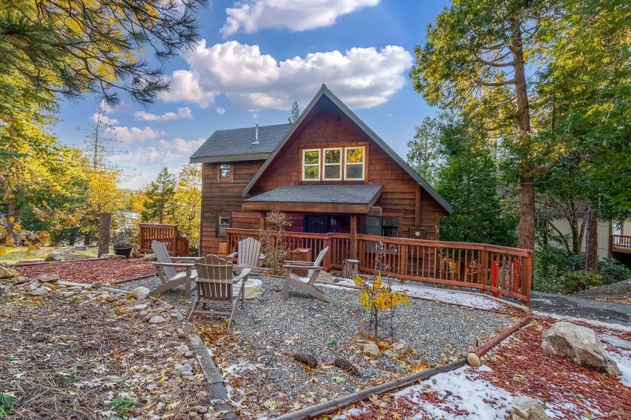 Arrowhead Cabin-hot Tub-family Friendly-arcade-fire Pit * Lake Arrowhead
