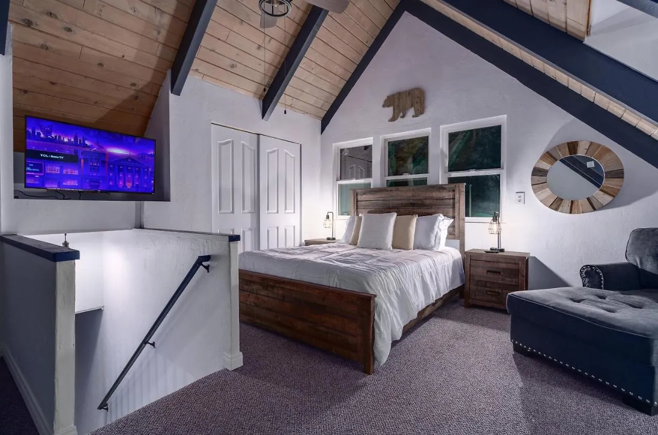 Arrowhead Cabin-hot Tub-family Friendly-arcade-fire Pit Holiday home *