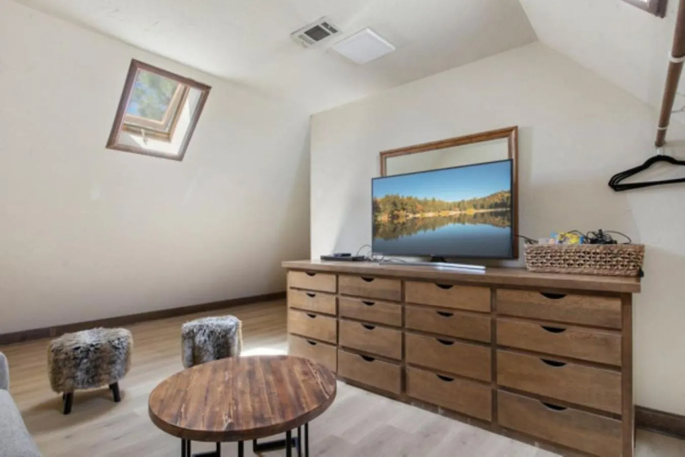 Reflection Point Upscale House 4 Bed And 4.5 Bath Lake Arrowhead