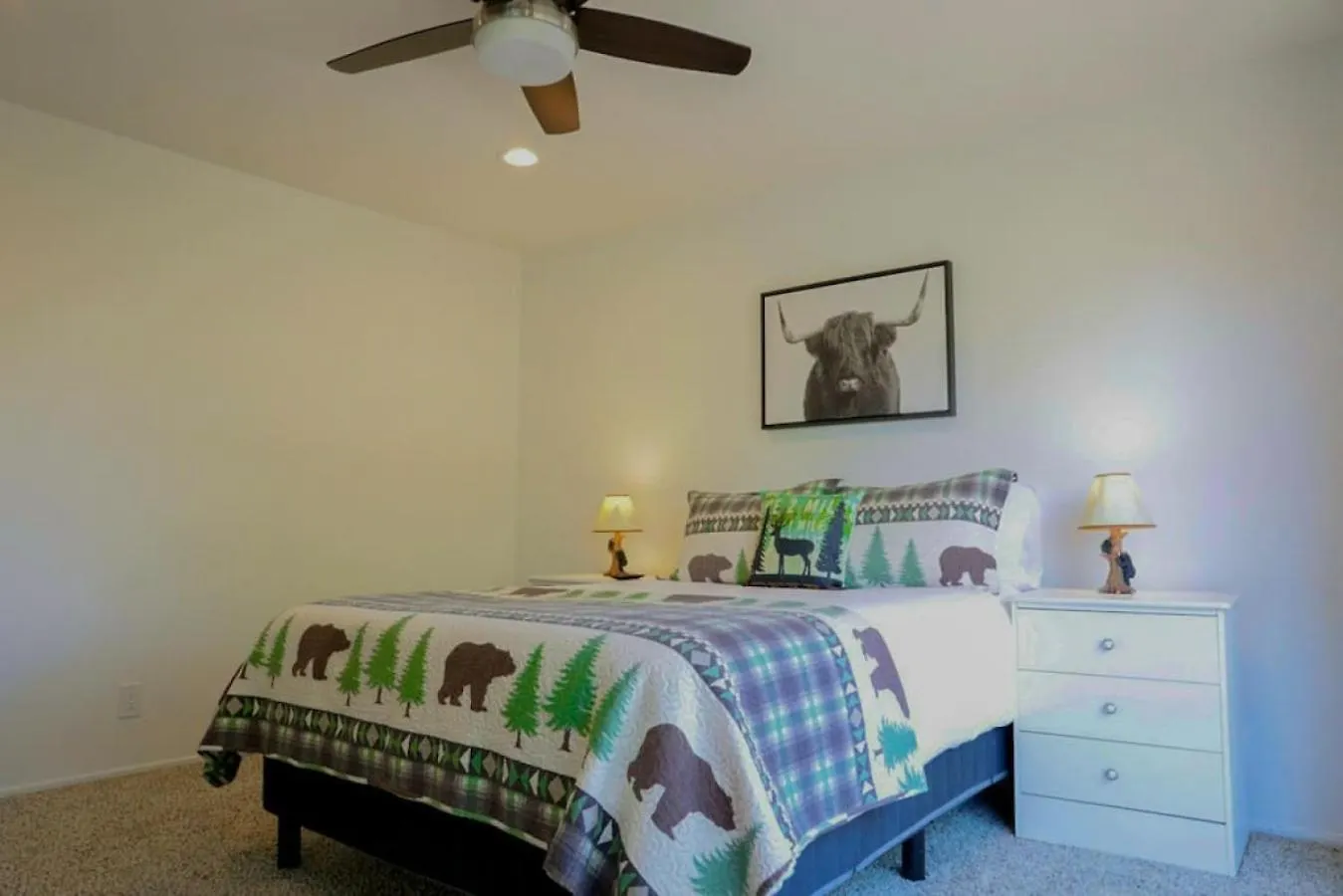 Apartment Arrowhead - Redesigned! Hot Tub ~ Walk To ~ Dog Friendly