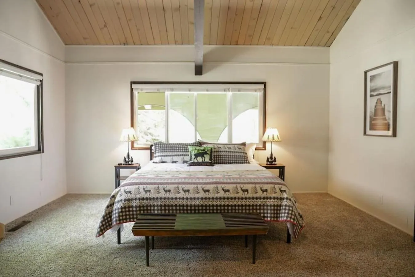 Apartment Arrowhead - Redesigned! Hot Tub ~ Walk To ~ Dog Friendly *