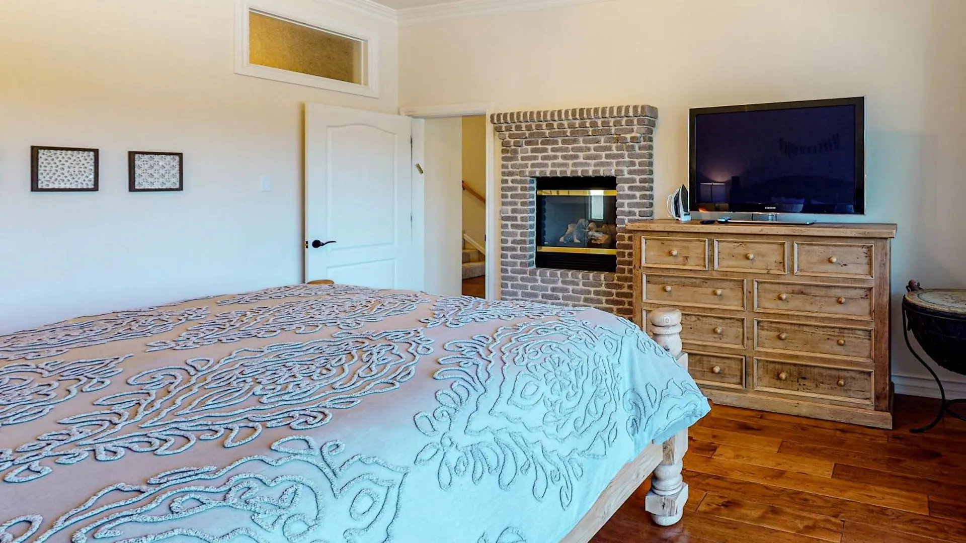 Bayfront Beauty Holiday home Lake Arrowhead