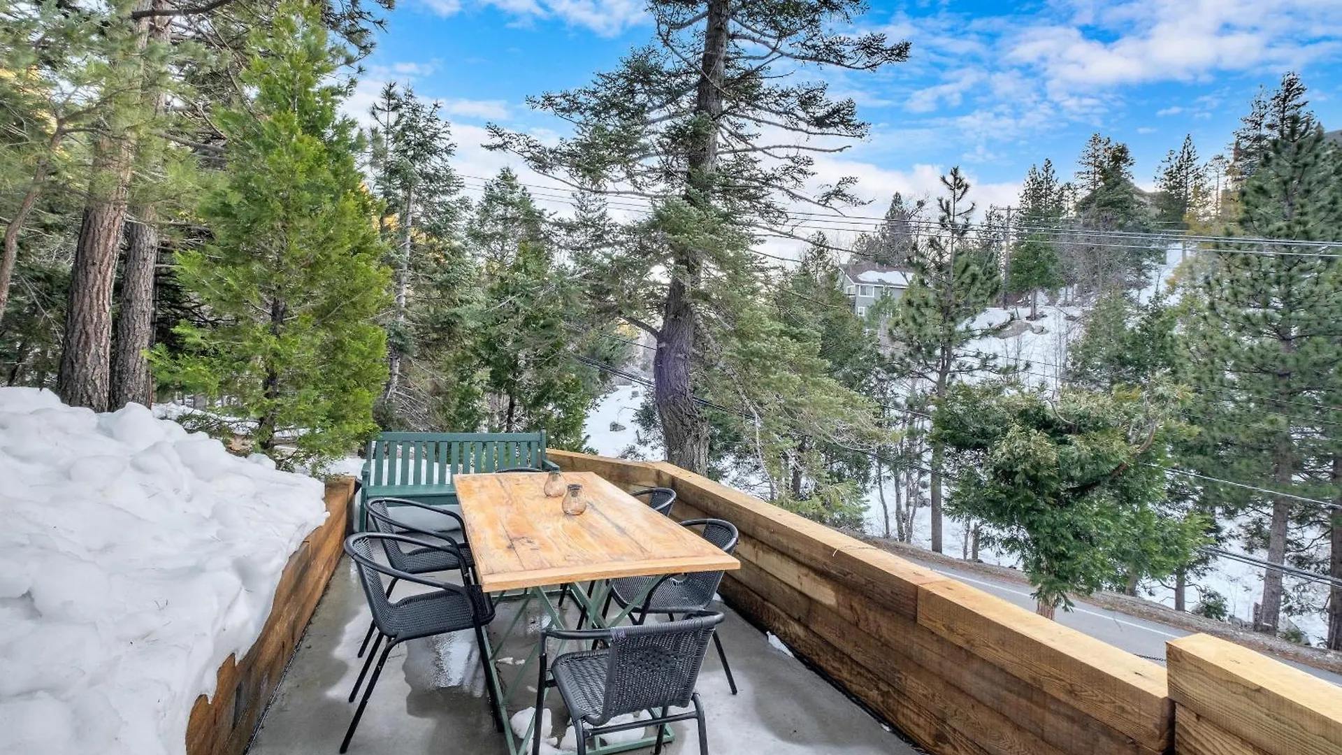 The Mod - Arrowhead * Lake Arrowhead