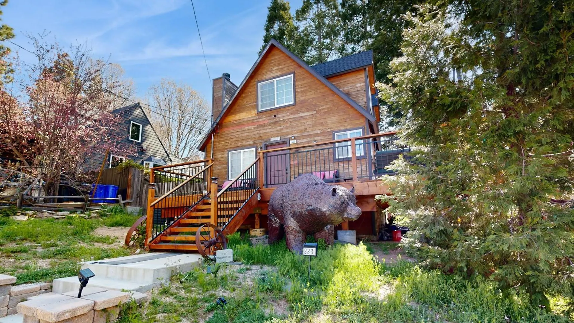 Holiday home Heliotrope Hideaway