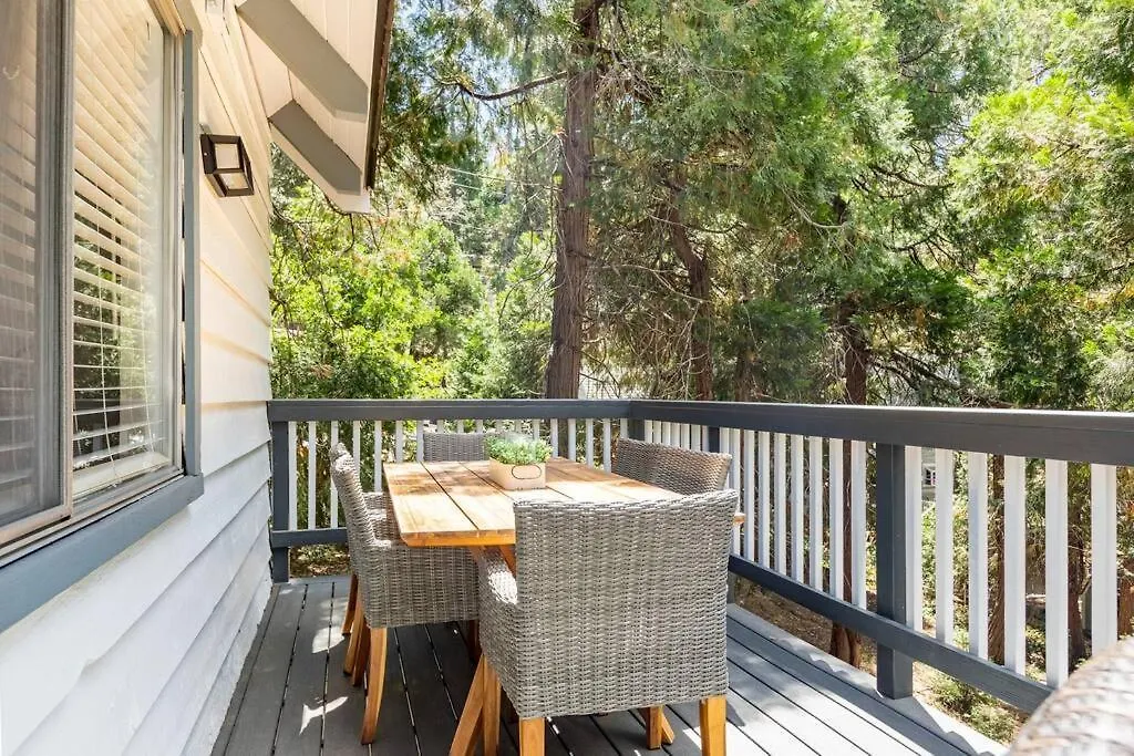 Family Arrowhead Sleeps 12 And Gameroom Holiday home *