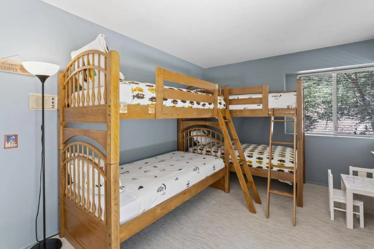 Holiday home Luxe Mountain Retreat Village Close Game Ac Backs Up To Trails Lake Arrowhead