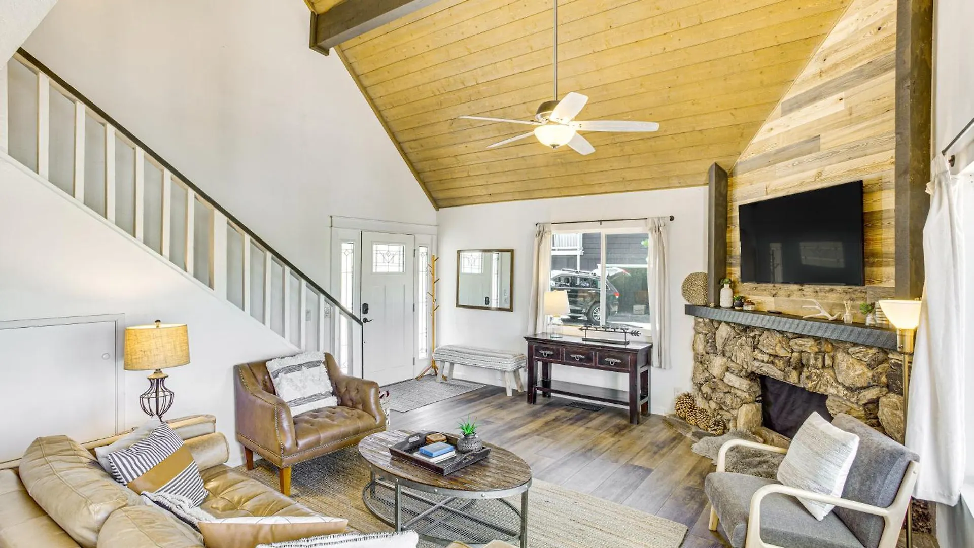 Arrowhead Family Deck And Grill *