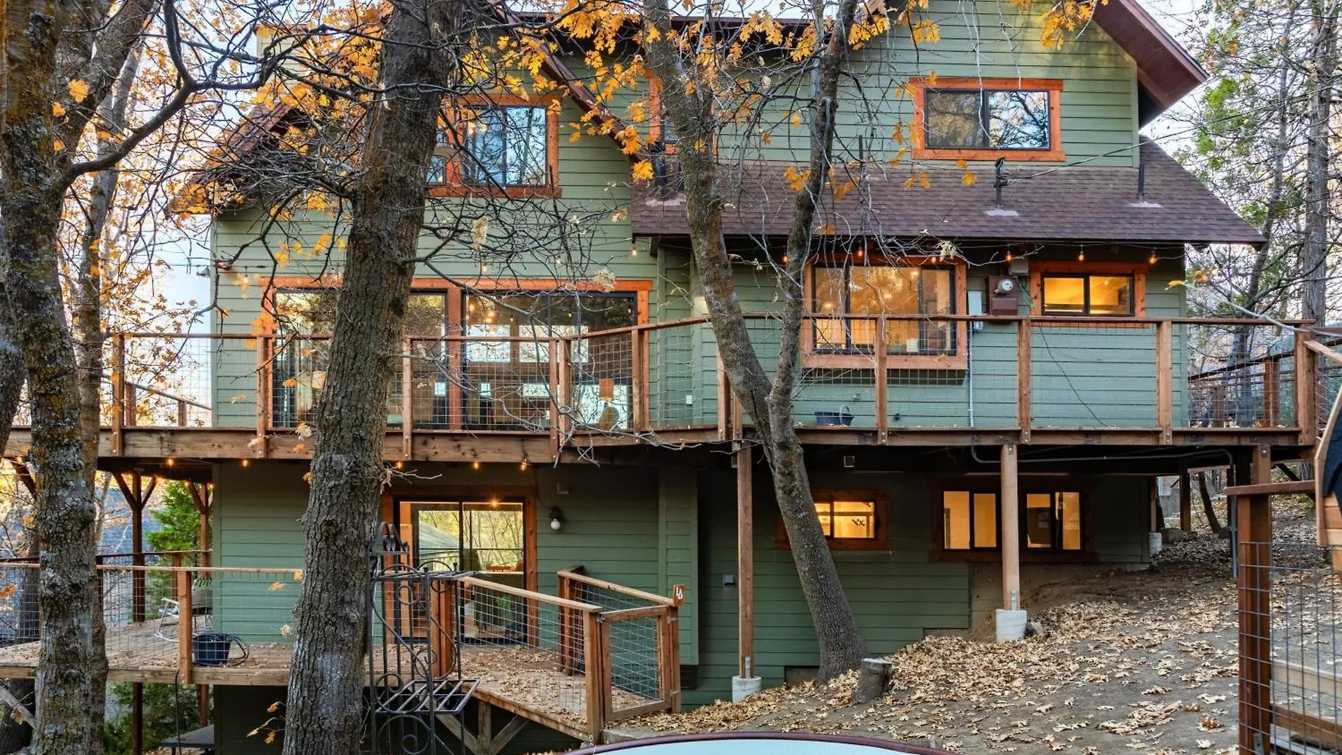 Holiday home Legacy Hideaway By Avantstay Deck Hot Tub
