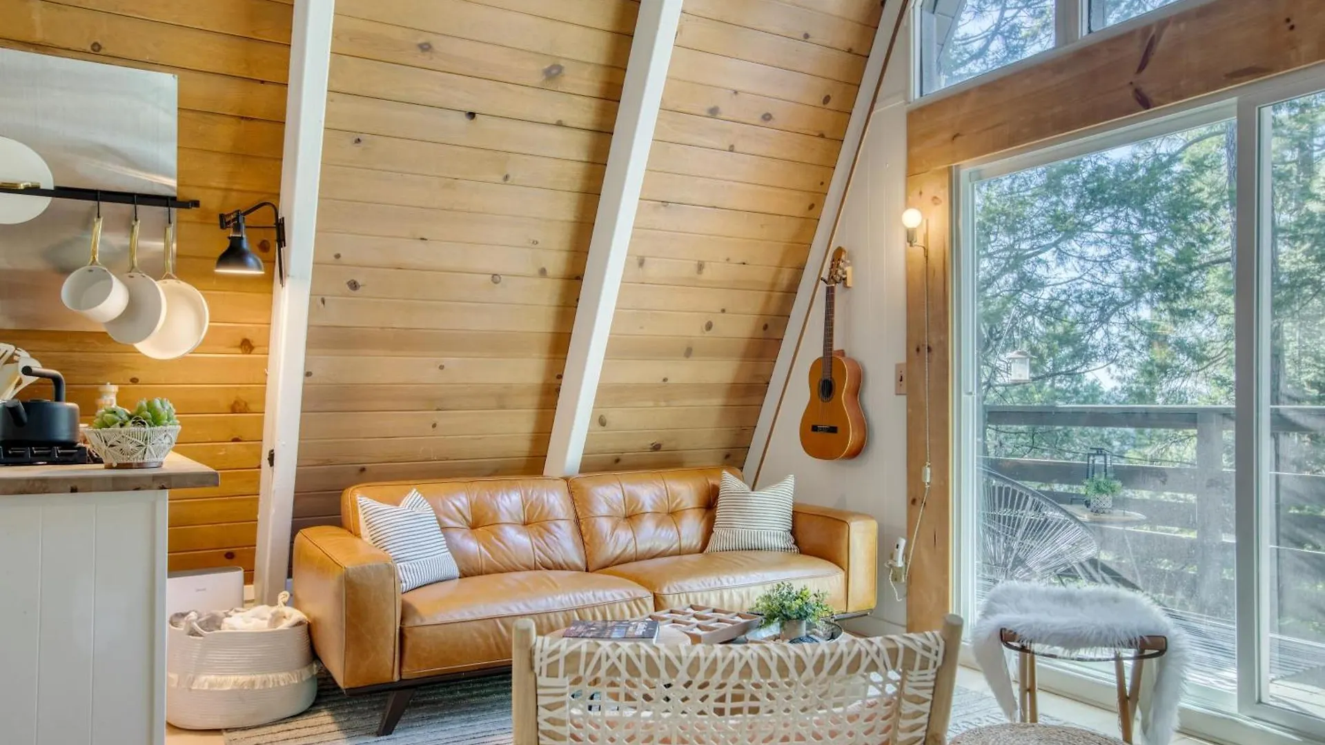 Holiday home A-frame Retreat By Avantstay Modern Interiors 2 Decks Views *