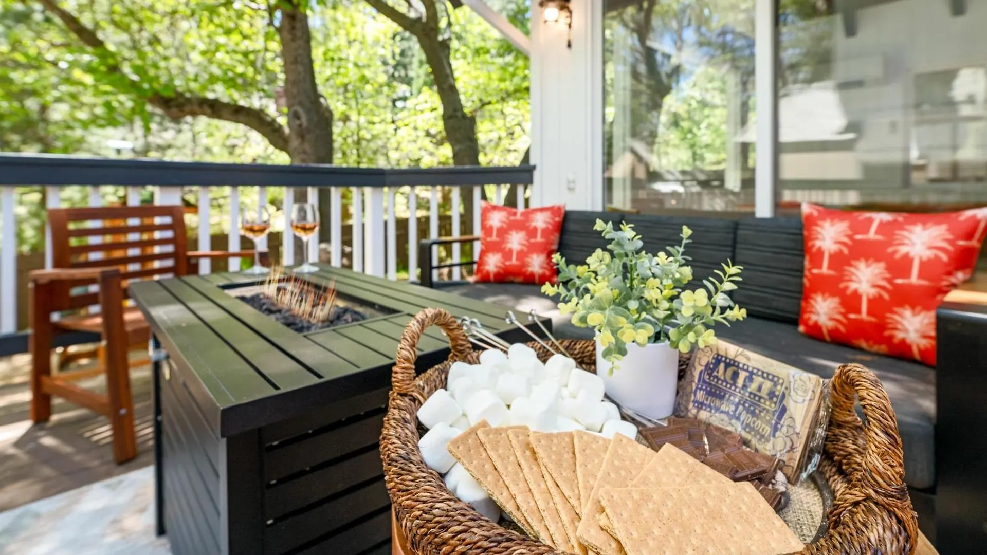 Holiday home Luxuryspaciouscottage/fencedyard/detachedbonusroom Lake Arrowhead