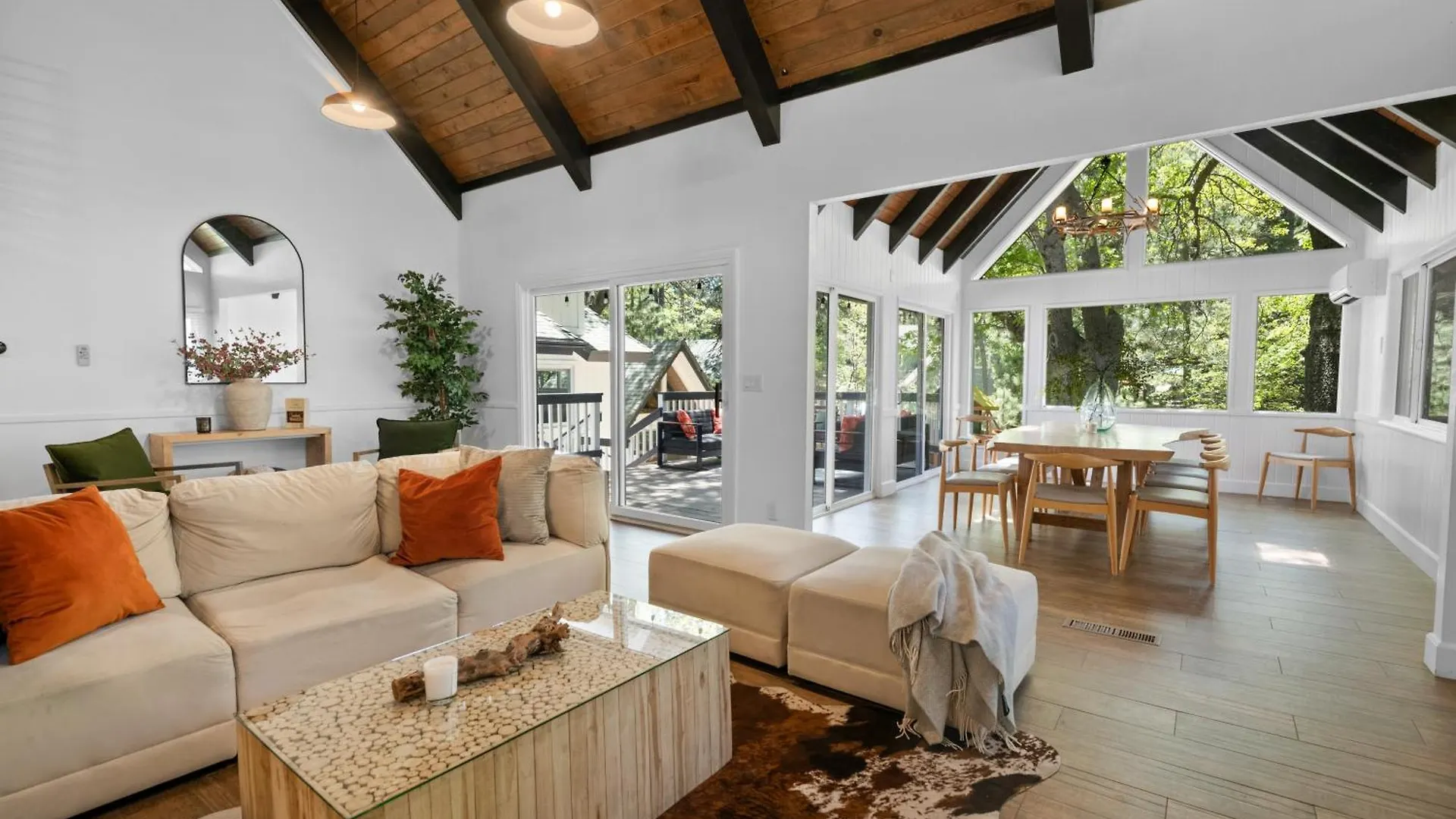 Holiday home Luxuryspaciouscottage/fencedyard/detachedbonusroom