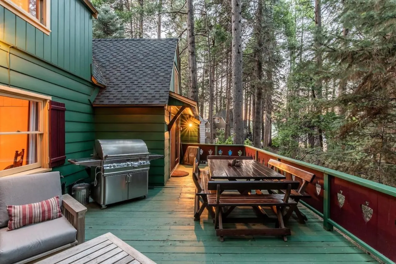 Holiday home Contemporary Classic On A Private Mountain *