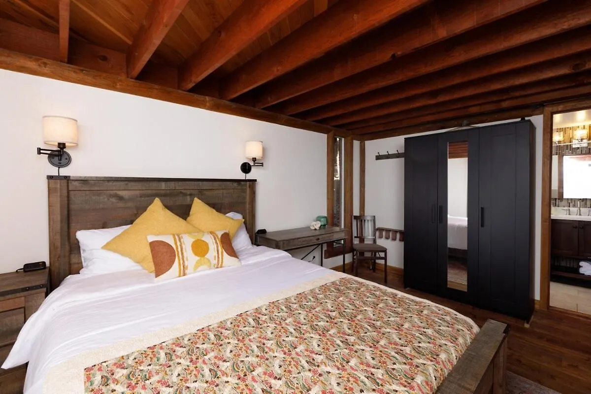 Calgary Haus * Lake Arrowhead