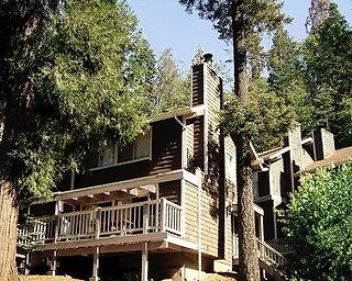Chalets, A Vri * Lake Arrowhead