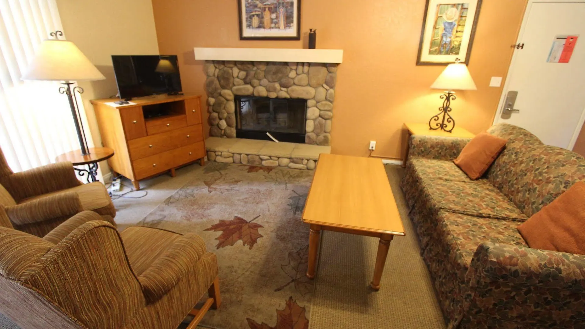 Chalets, A Vri Lake Arrowhead
