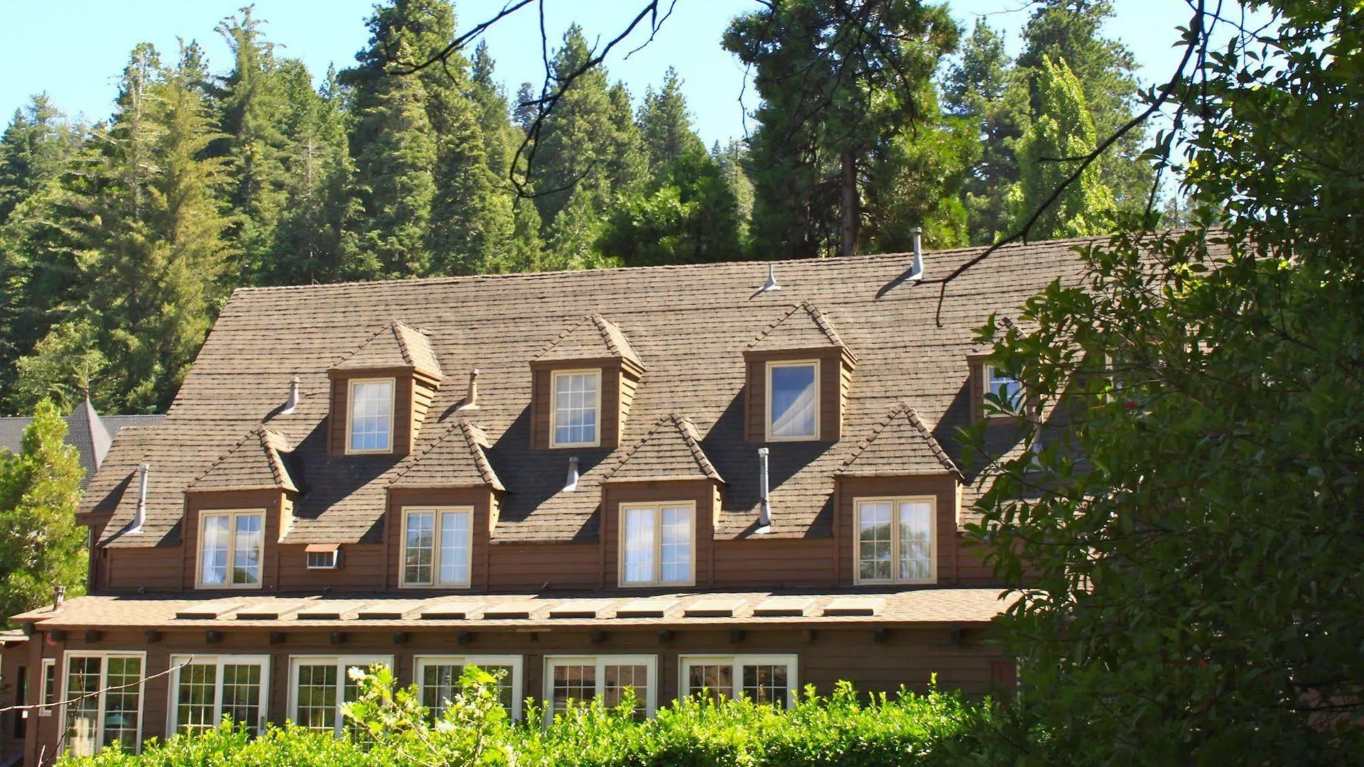 Saddleback At Arrowhead 3*