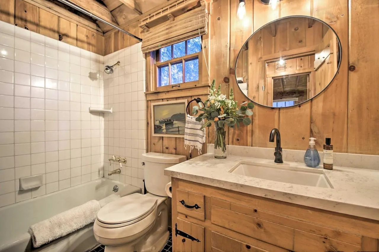 Chic Arrowhead Cabin With Deck 2 Mi To Village * Lake Arrowhead