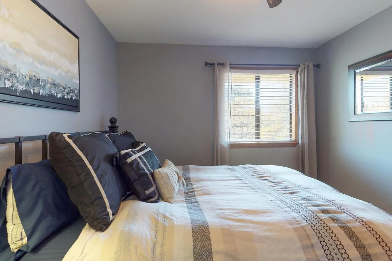 Thunderbird Wonder Holiday home Lake Arrowhead