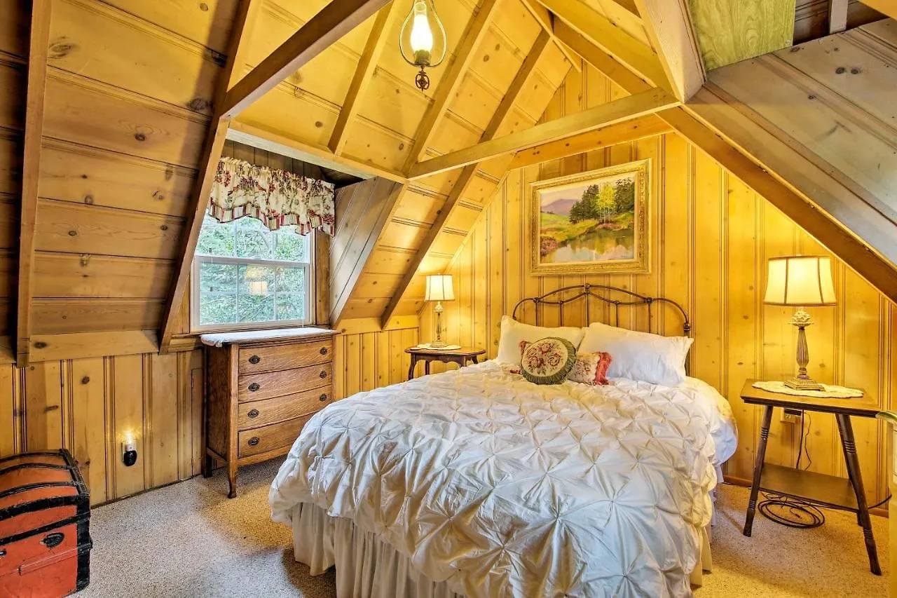 Holiday home Vintage Snow White About 2 Miles To Village! *
