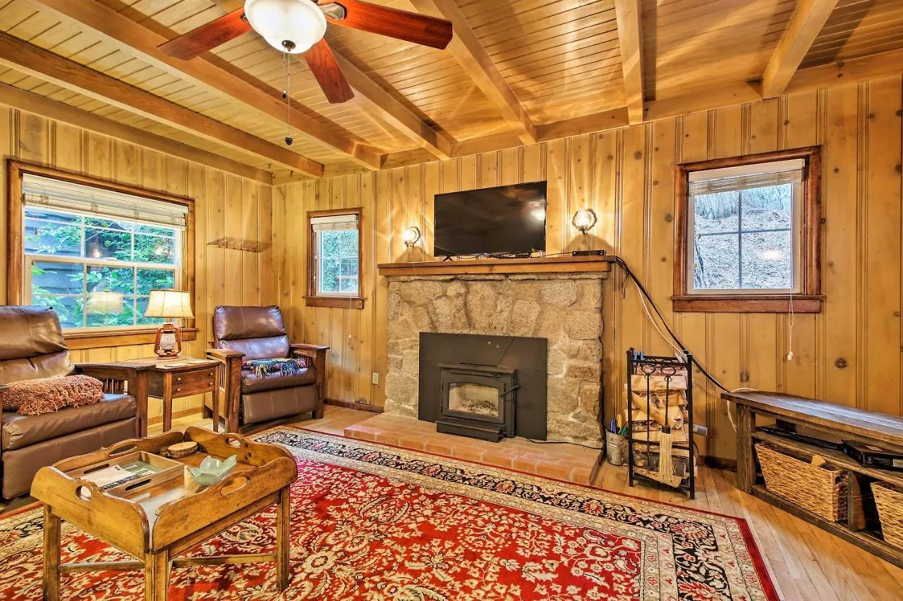 Vintage Snow White About 2 Miles To Village! Holiday home Lake Arrowhead