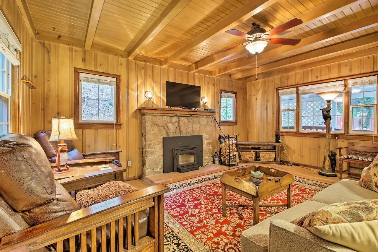 Vintage Snow White About 2 Miles To Village! * Lake Arrowhead