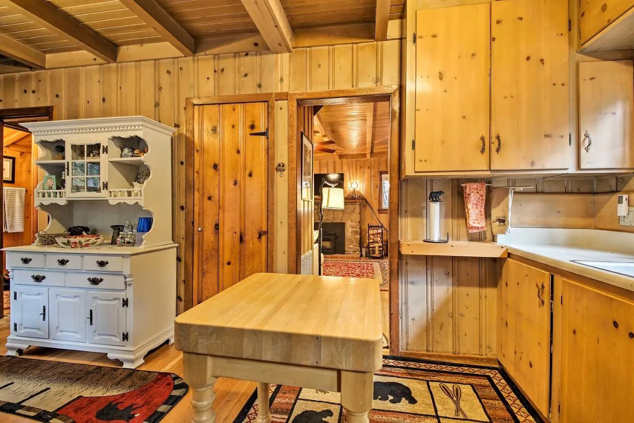Vintage Snow White About 2 Miles To Village! Holiday home *