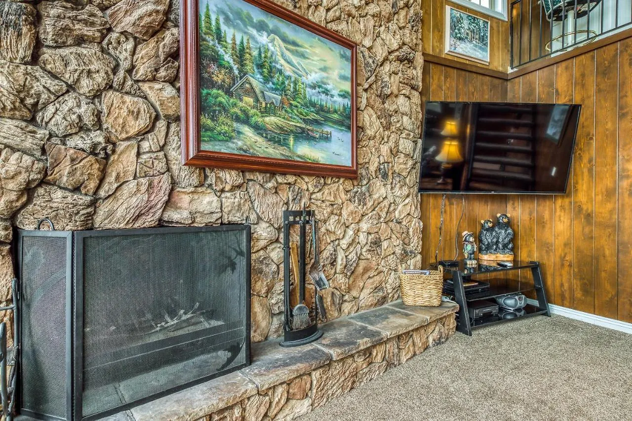 Bear Paradise * Lake Arrowhead