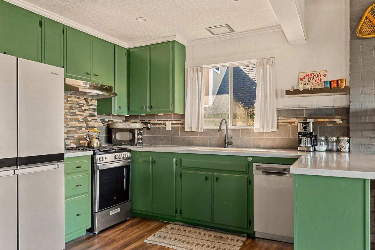 Romantic & Family Friendly In The Woods * Lake Arrowhead