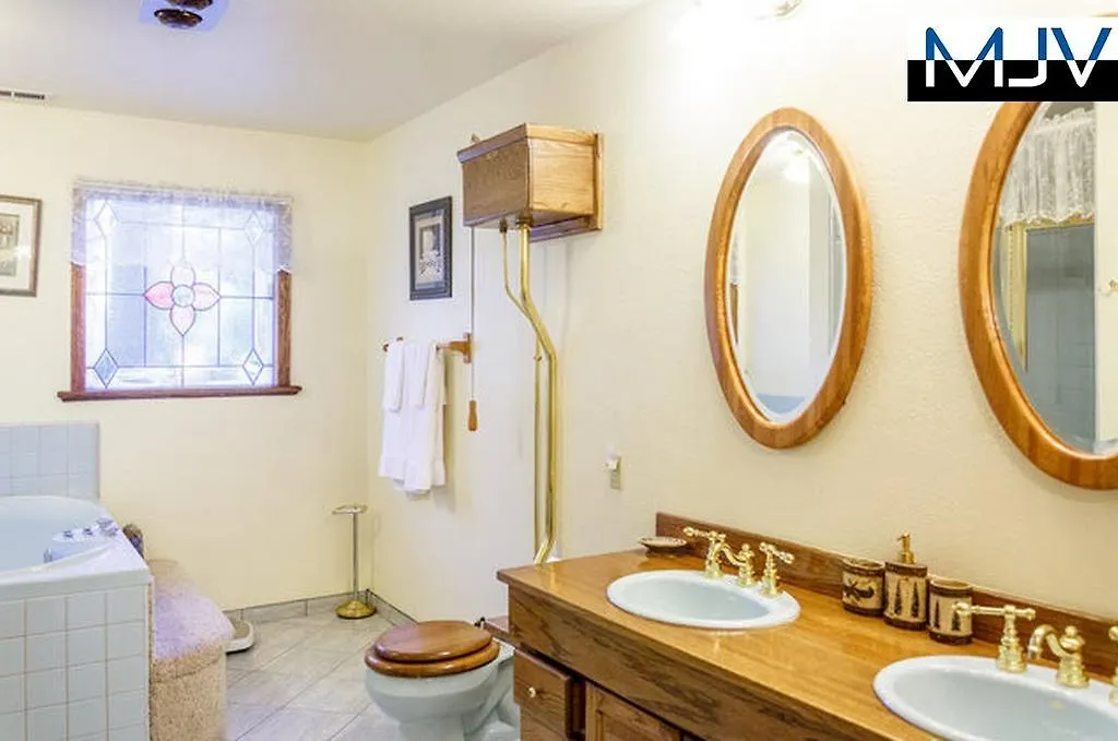 Chateau Bernina Holiday home