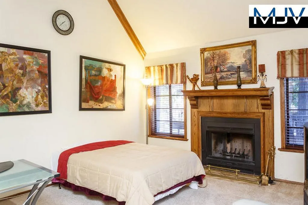 Chateau Bernina Holiday home Lake Arrowhead